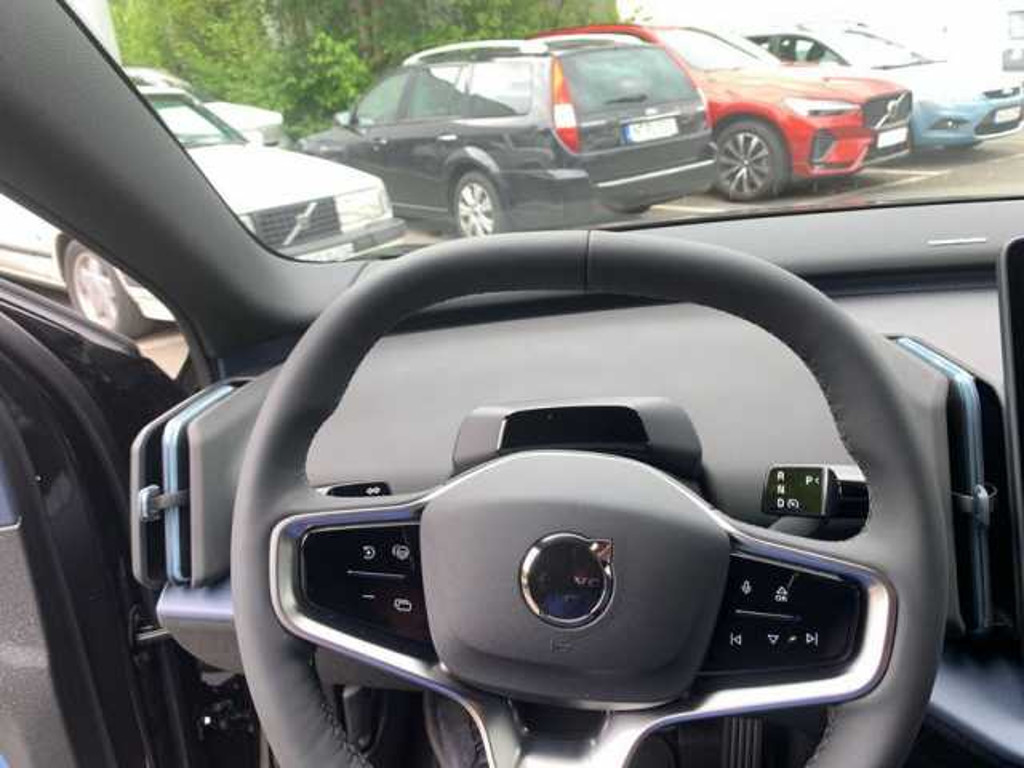 Volvo EX30