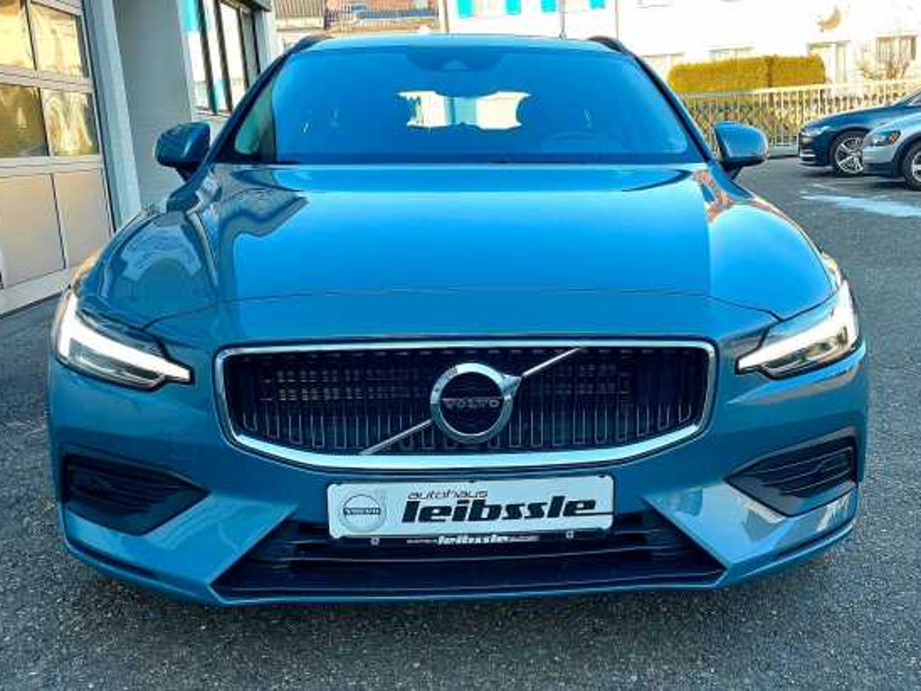 Volvo V60 Momentum