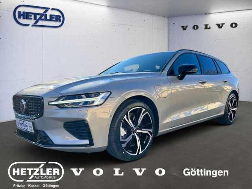 Volvo V60 AWD T8 Hybrid Plus Dark