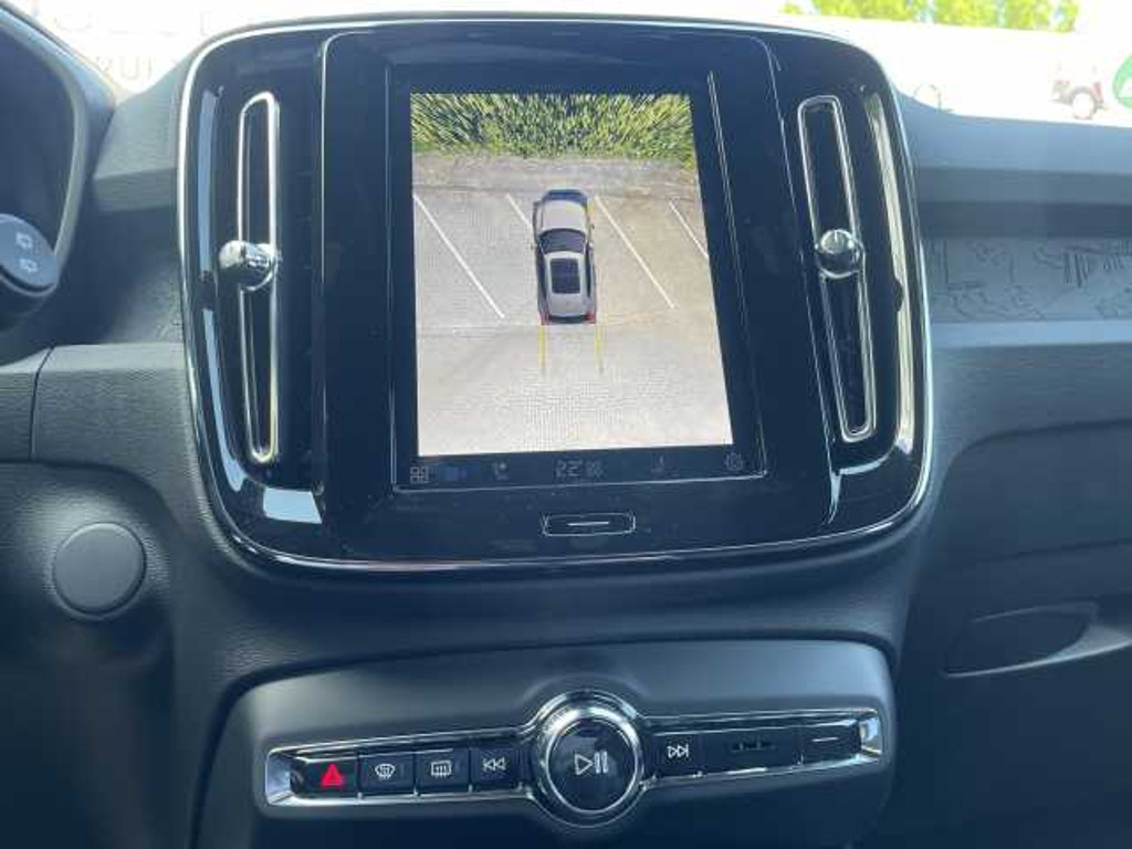 Volvo EX40
