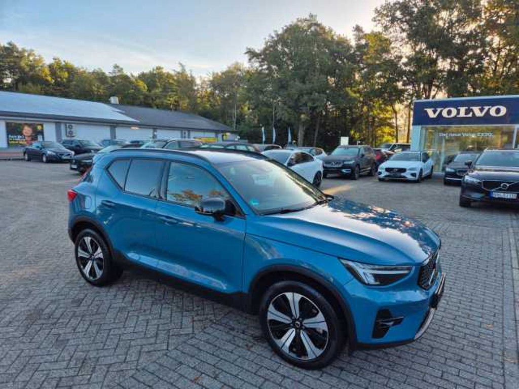 Volvo XC40 Recharge Plus Dark