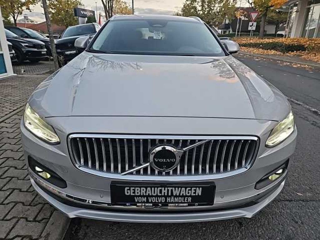 Volvo V90 Plus Bright