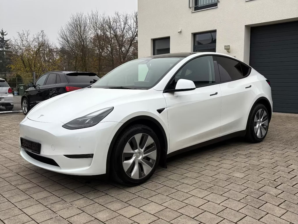 Tesla Model Y Long Range Dual Motor AWD