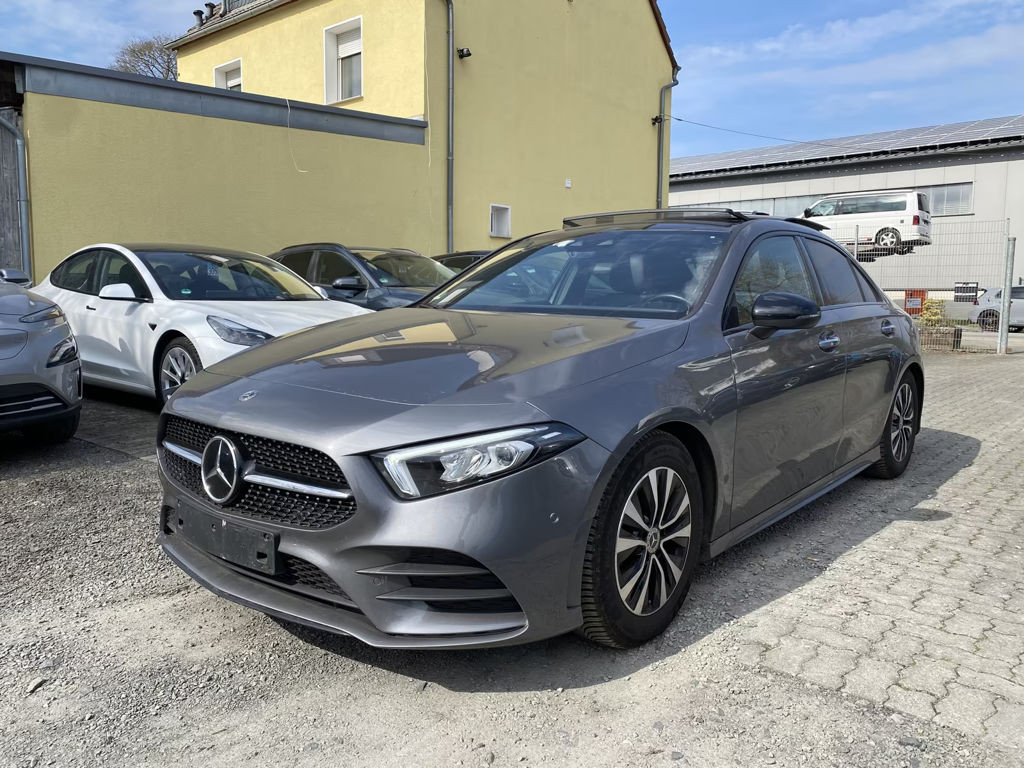 Mercedes-Benz A-Klasse A 200 AMG Line