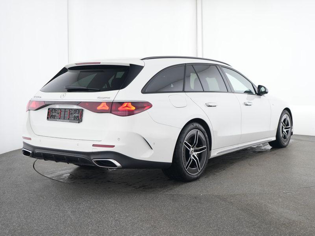 Mercedes-Benz E-Klasse E 300 4MATIC AMG Line Estate Premium E 300 de