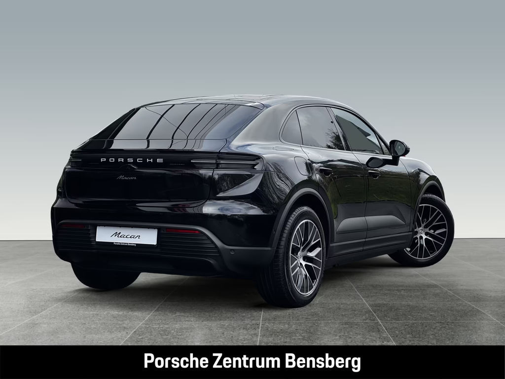 Porsche Macan Electric