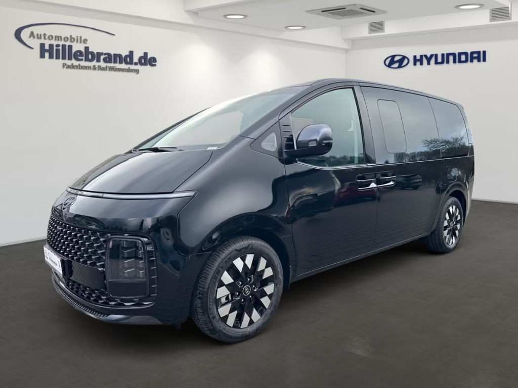 Hyundai Staria Signature