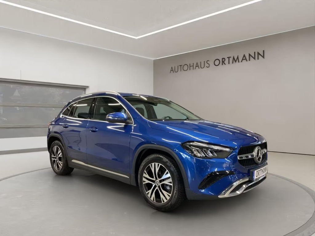 Mercedes-Benz GLA-Klasse GLA 200 1.3 Benzin "Progressive" 2WD Automatik