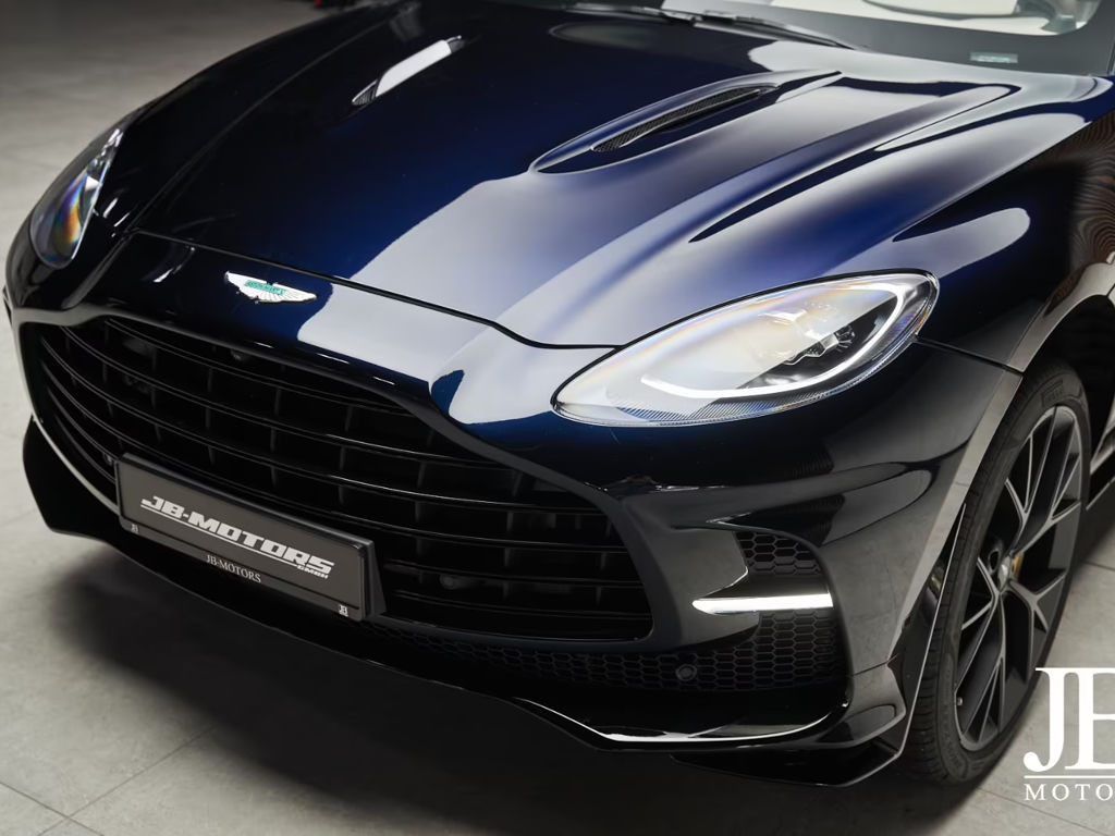 Aston Martin DBX