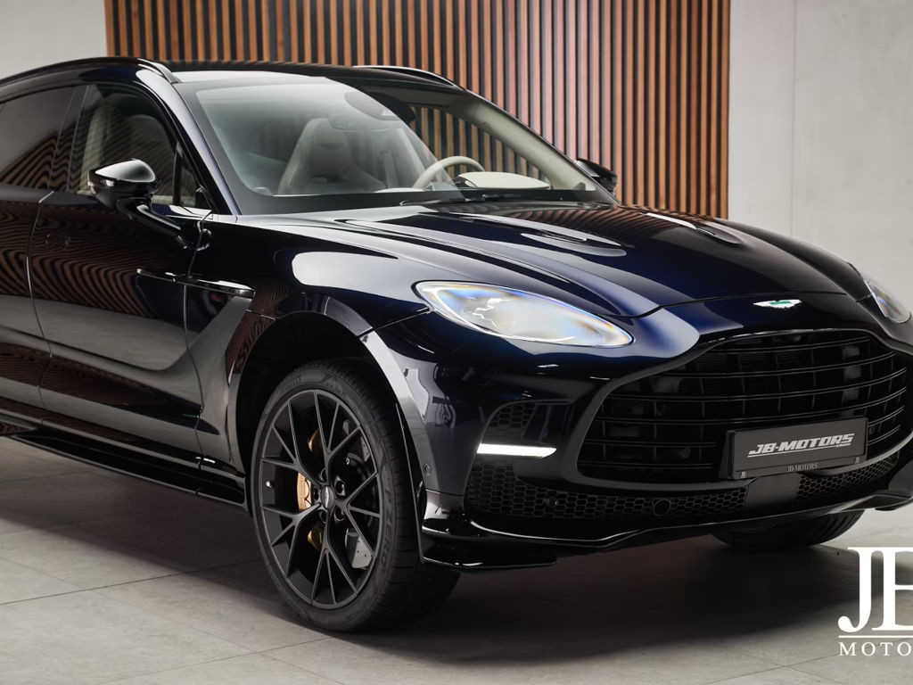 Aston Martin DBX