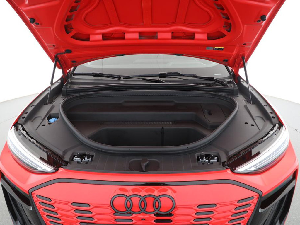 Audi SQ6 e-tron