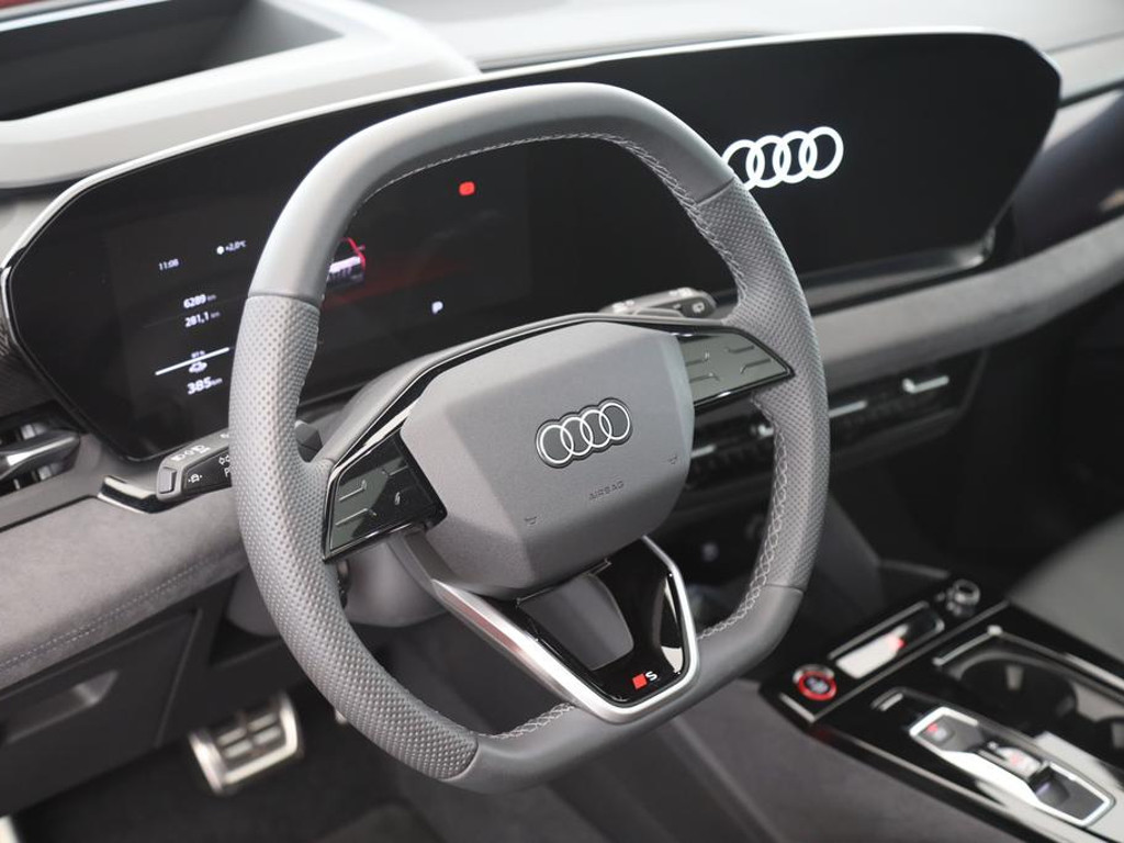 Audi SQ6 e-tron