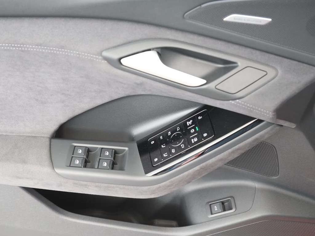 Audi SQ6 e-tron