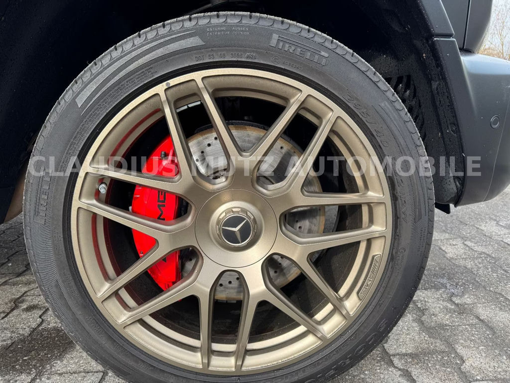 Mercedes-Benz G-Klasse