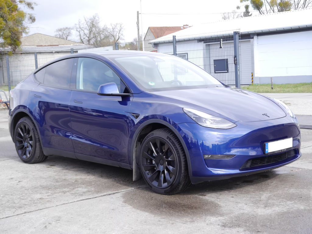 Tesla Model Y Long Range Dual Motor AWD