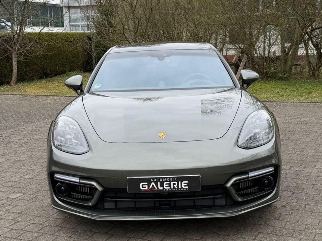 Porsche Panamera E-Hybrid S 4