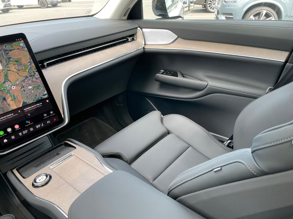 Volvo EX90