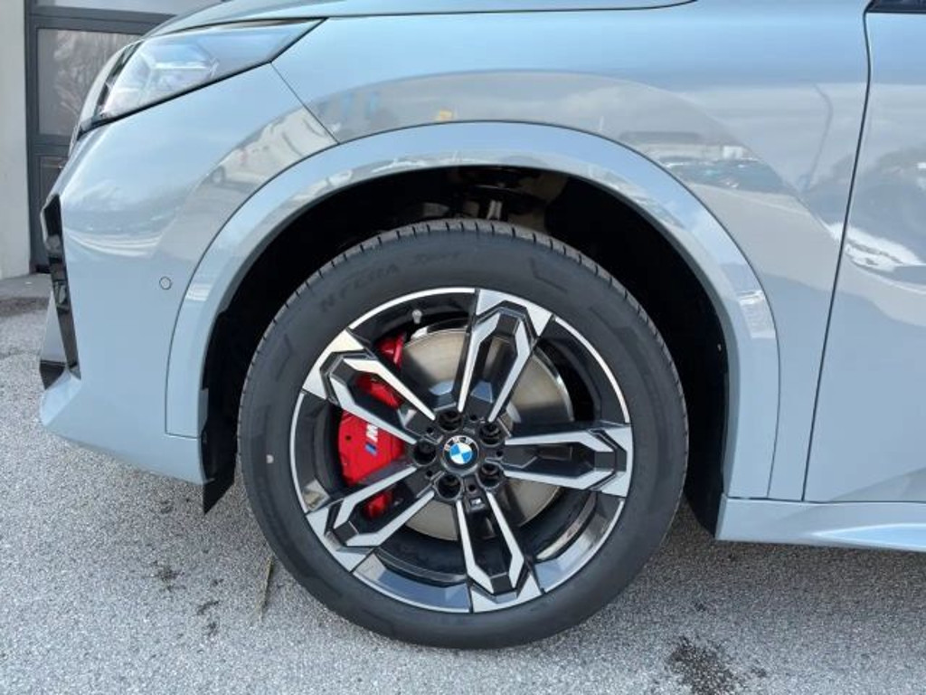BMW iX2