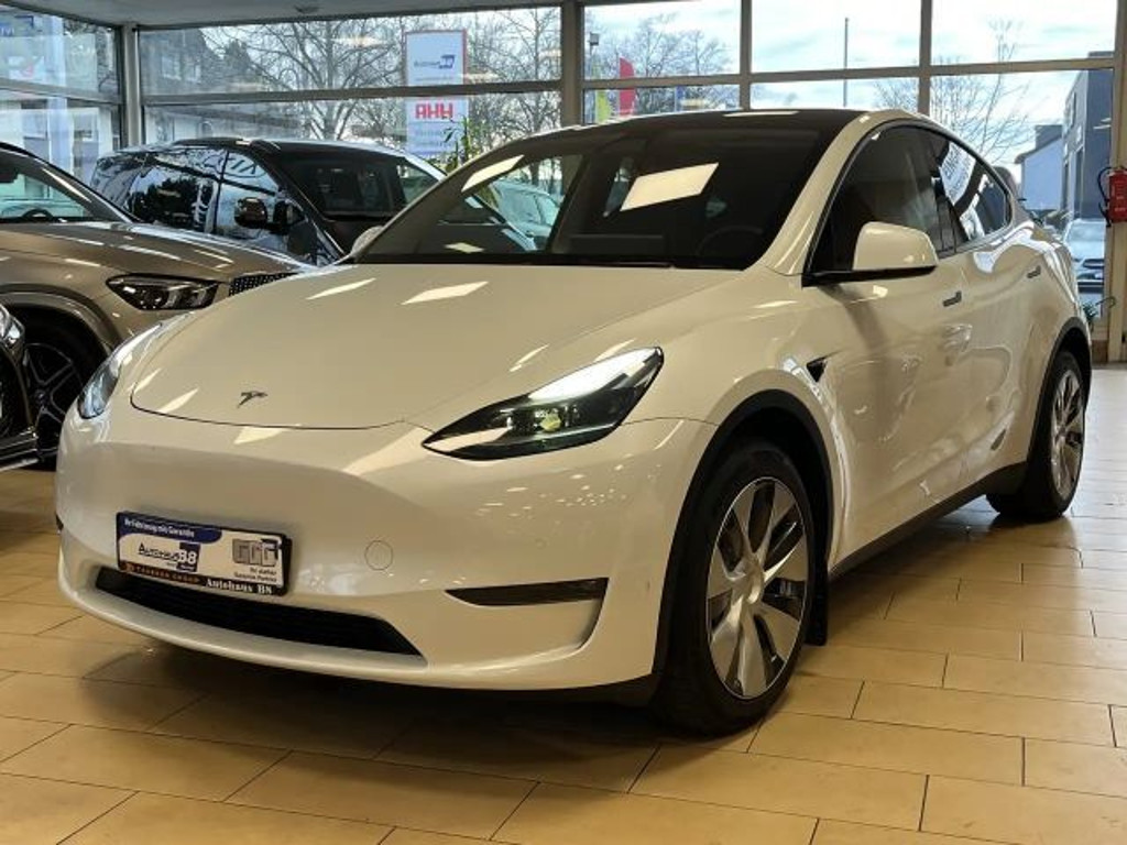 Tesla Model Y Long Range Dual Motor AWD