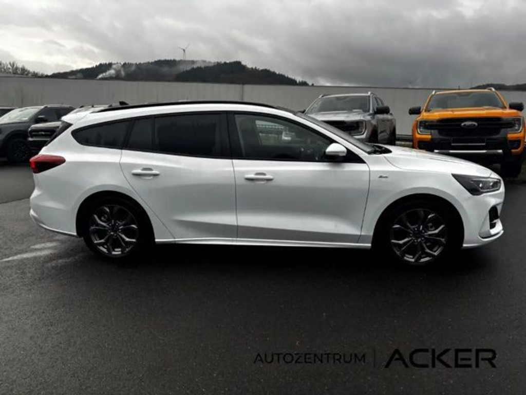 Ford Focus Wagon ST Line