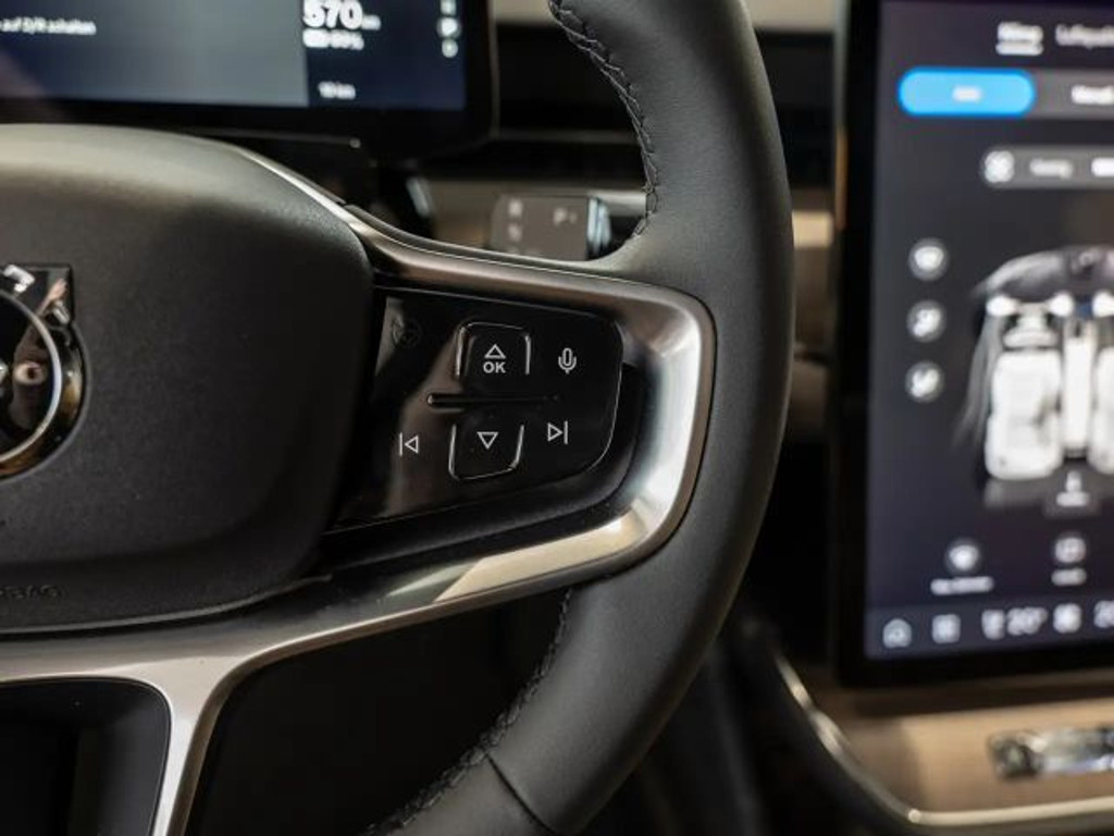Volvo ES90