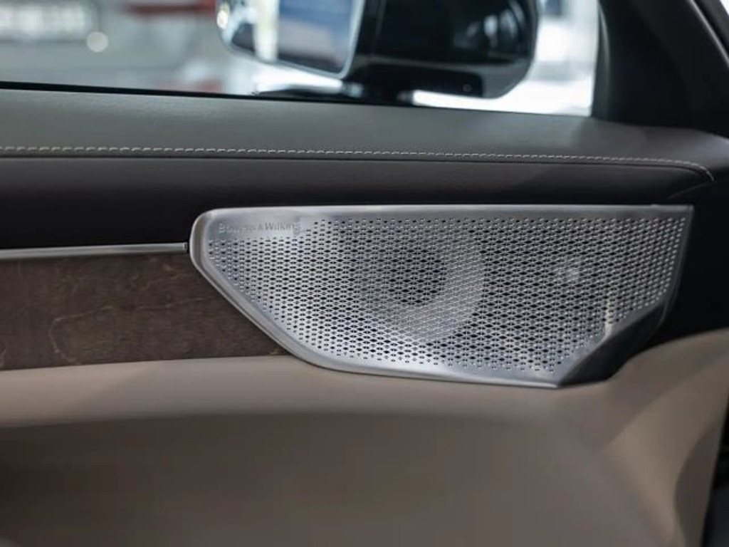 Volvo ES90