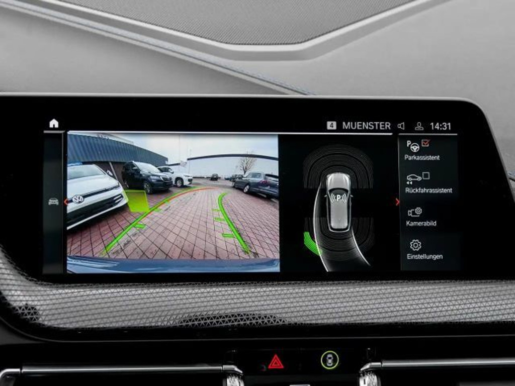 BMW M140i