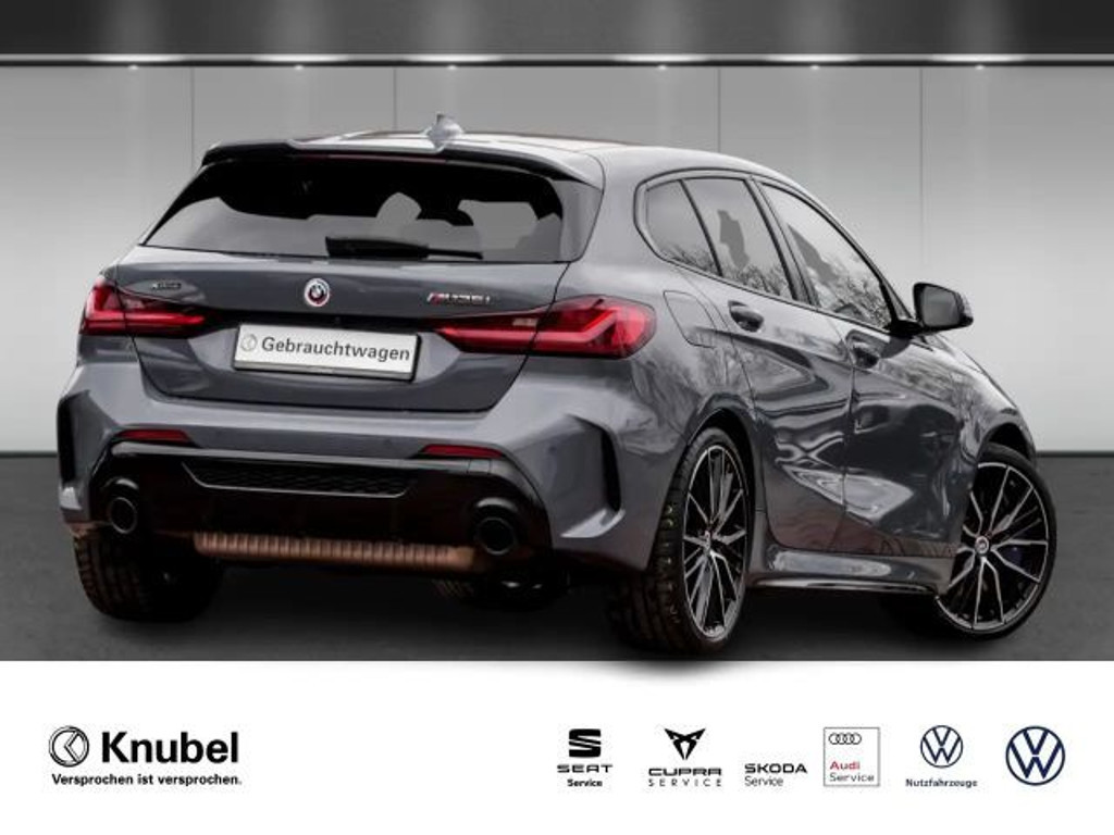 BMW M140i