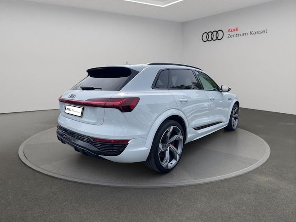 Audi Q8 e-tron