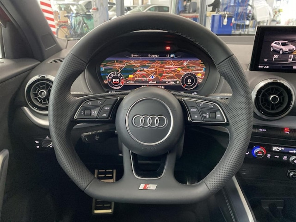 Audi SQ2