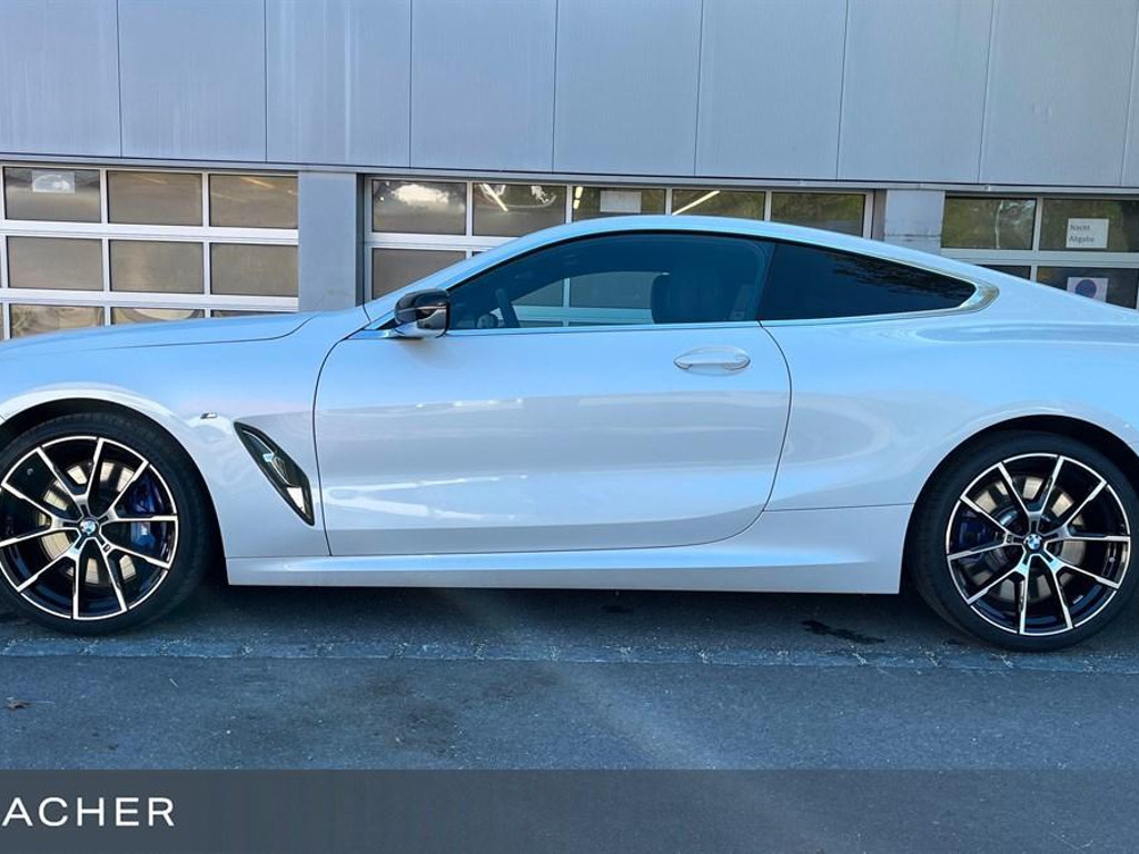 BMW M850