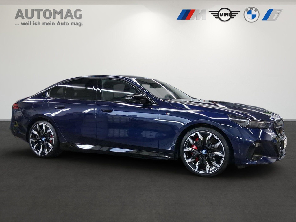 BMW i5
