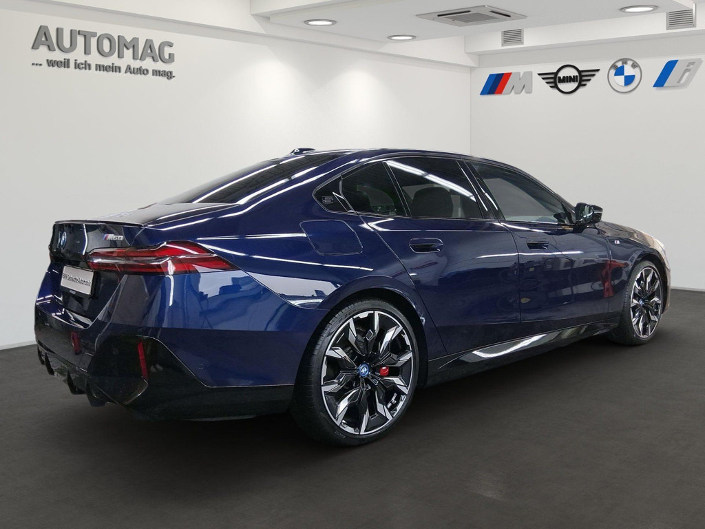 BMW i5