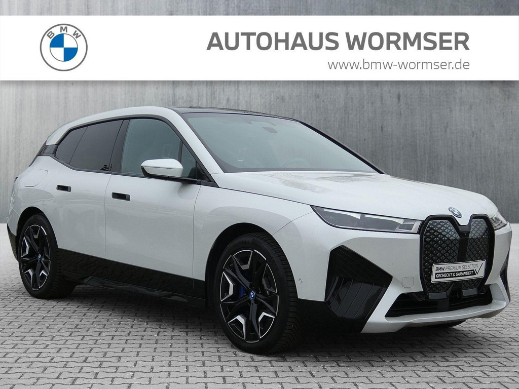 BMW iX
