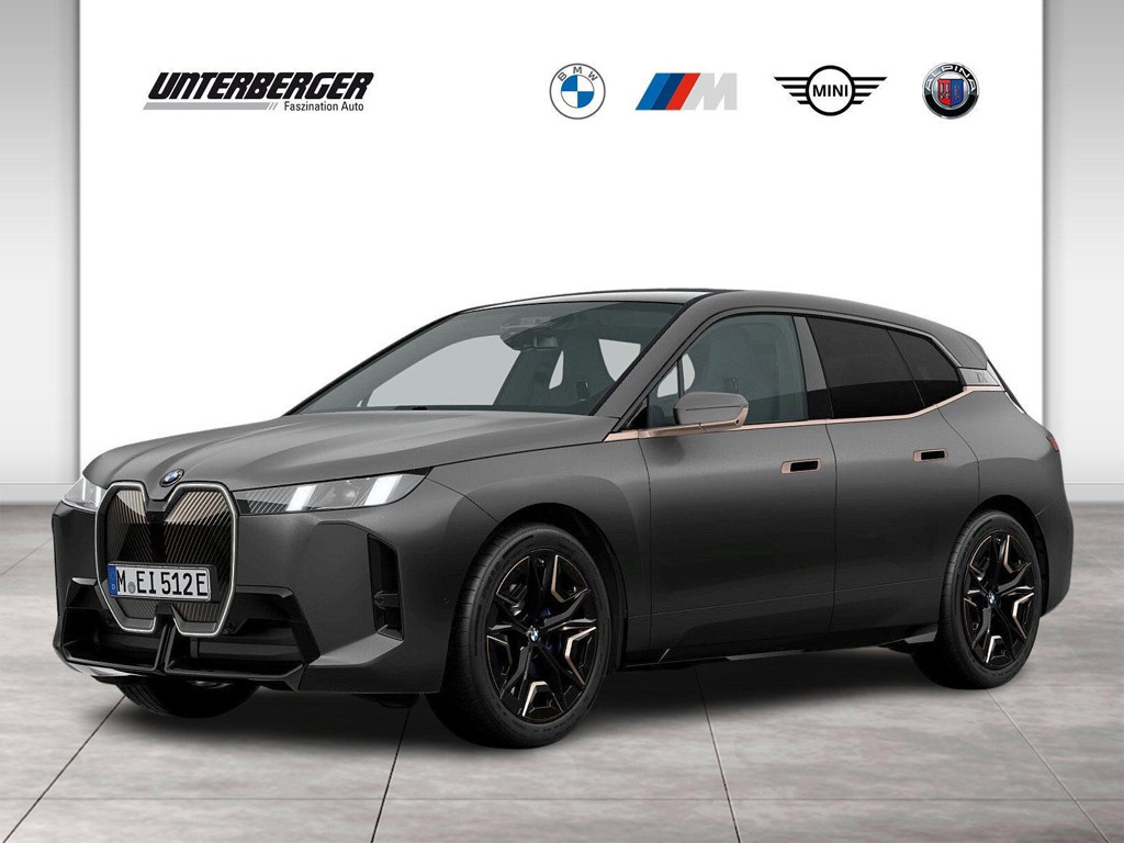 BMW iX xDrive60