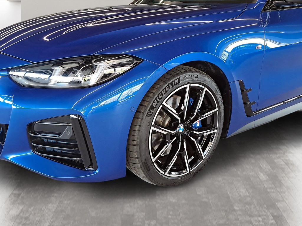BMW M440