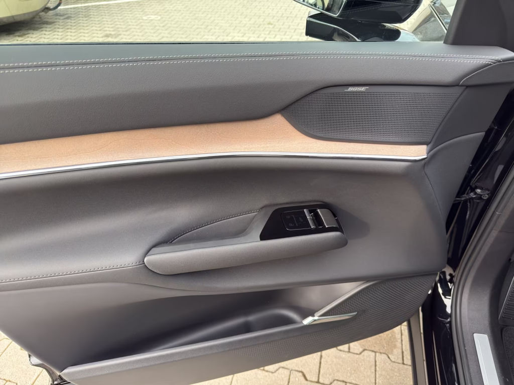 Volvo EX90