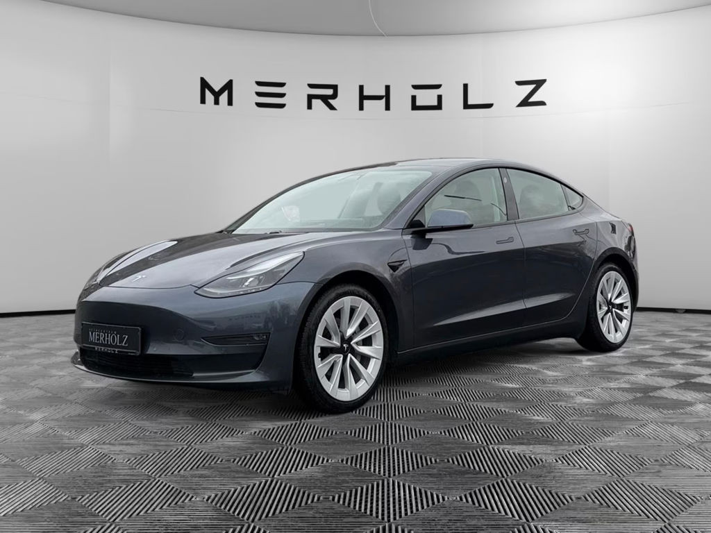 Tesla Model 3 Long Range