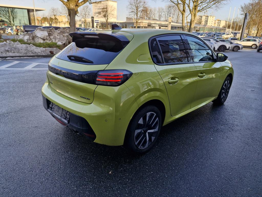 Peugeot e-208