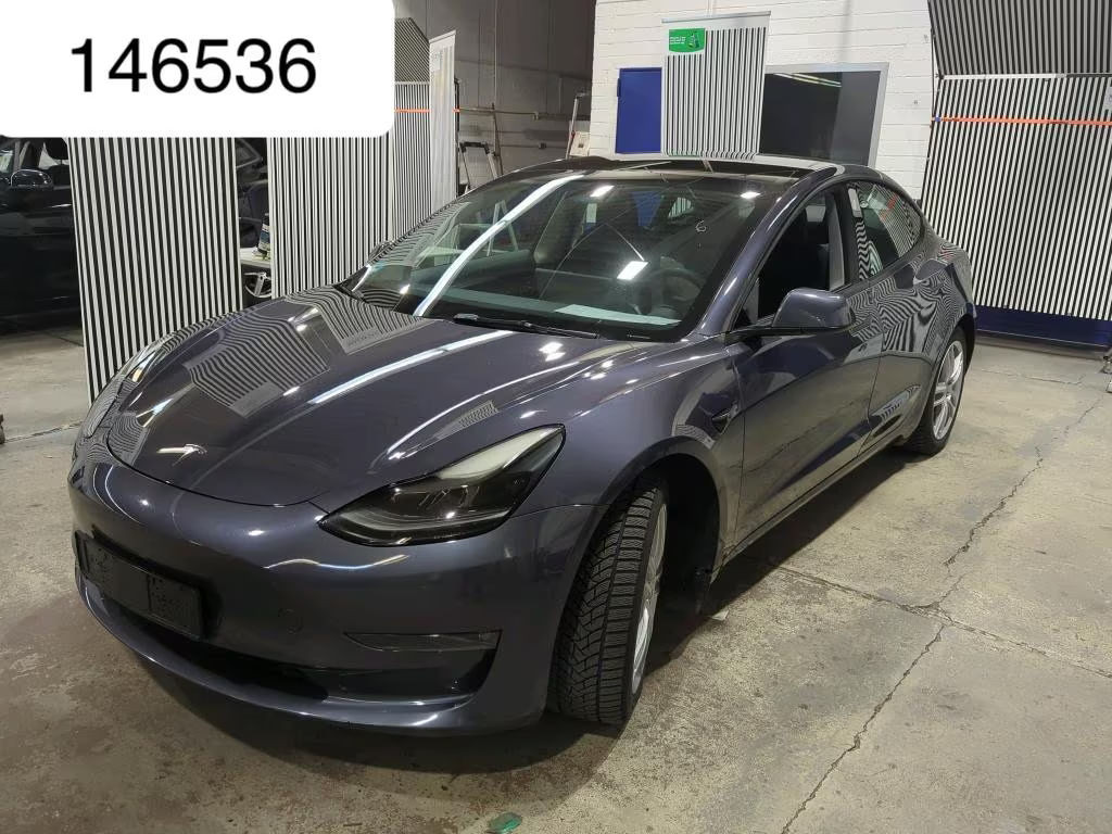 Tesla Model 3 Dual Motor AWD