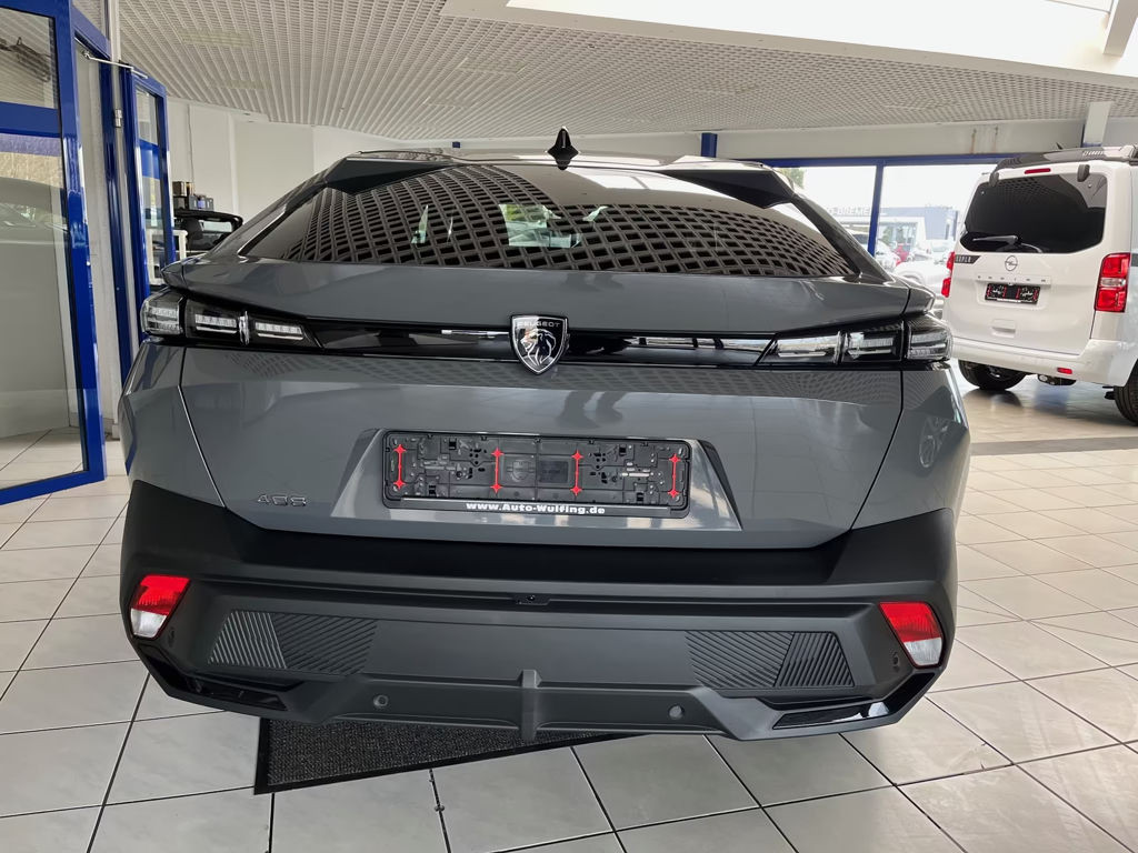 Peugeot 408