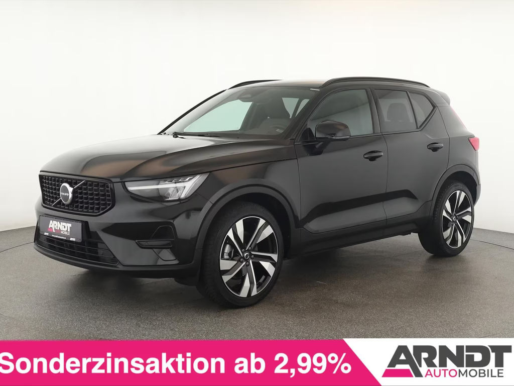 Volvo XC40 Plus Dark