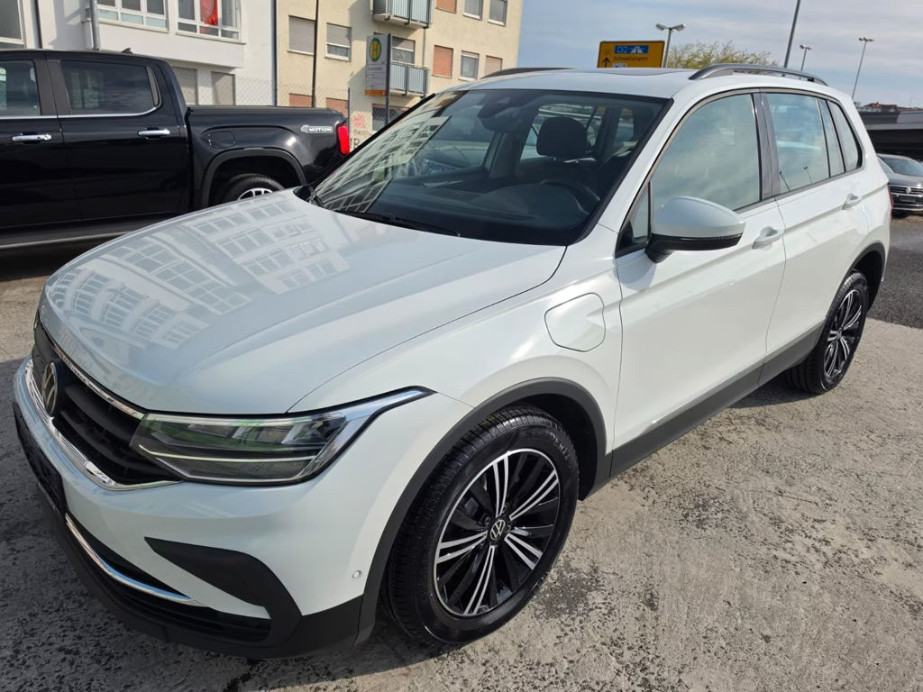Volkswagen Tiguan Life eHybrid