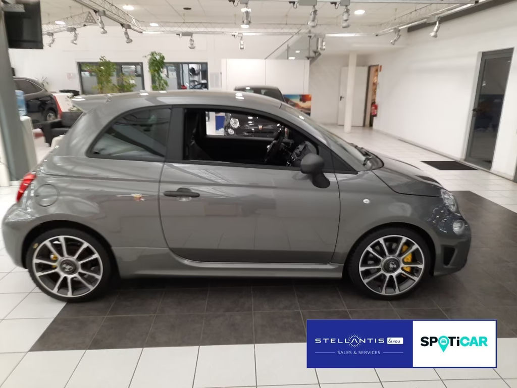 Abarth 695