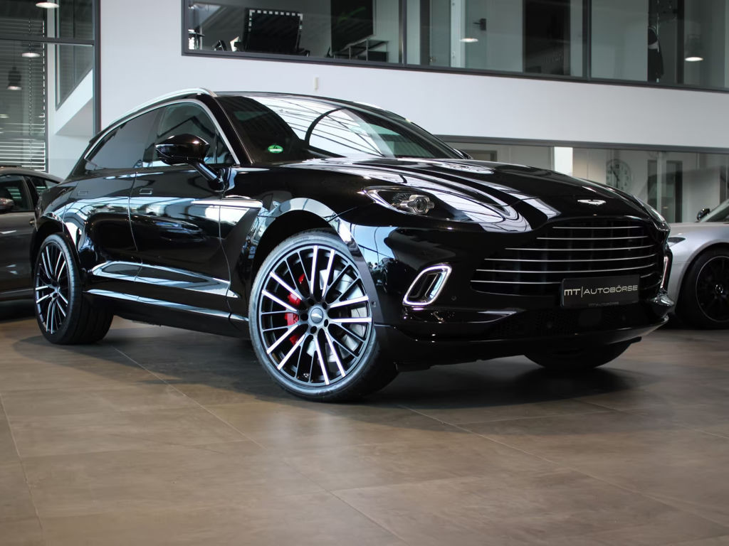 Aston Martin DBX
