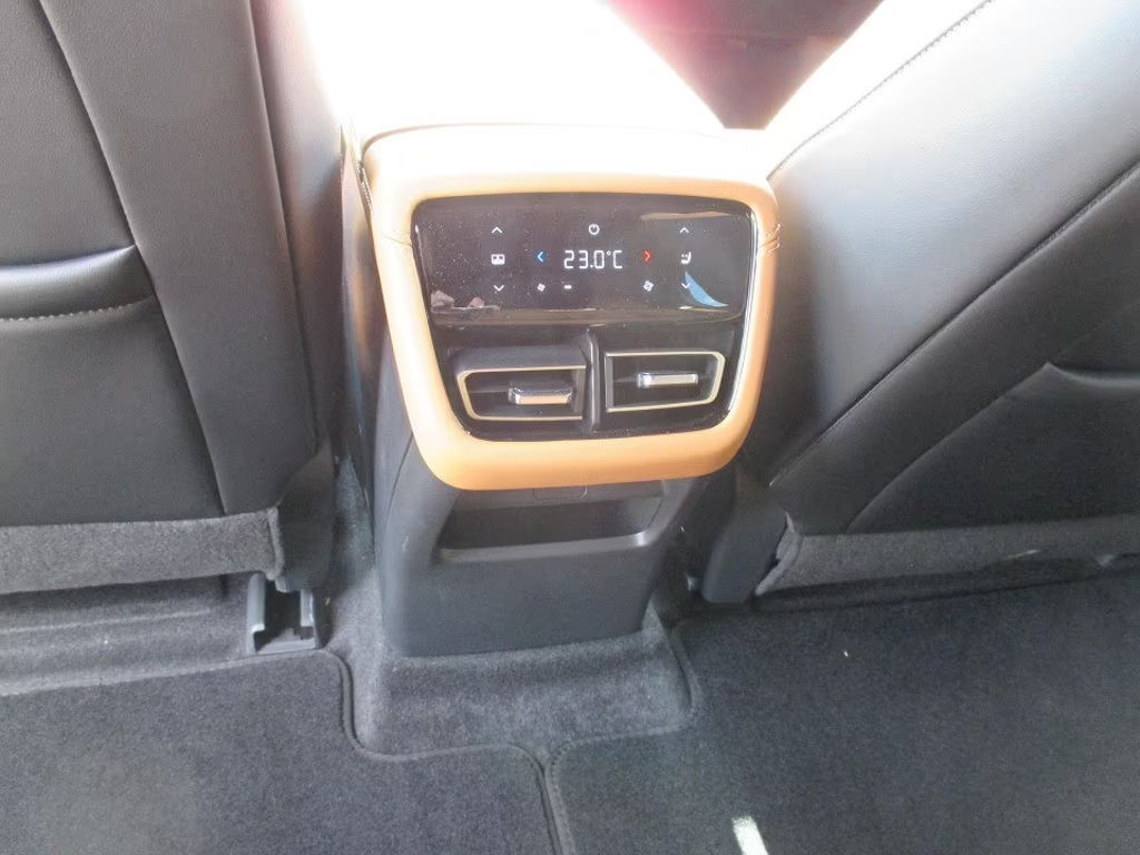 Mazda 6e