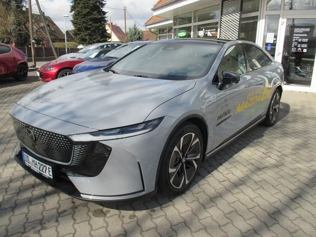 Mazda 6e