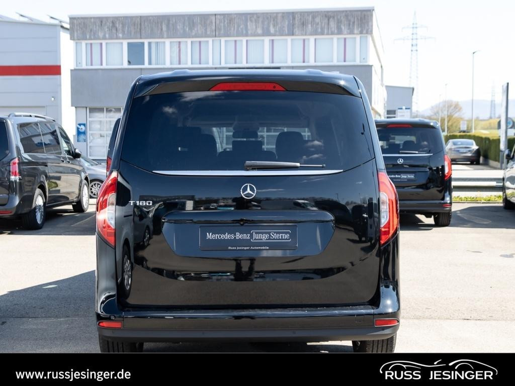 Mercedes-Benz T 180