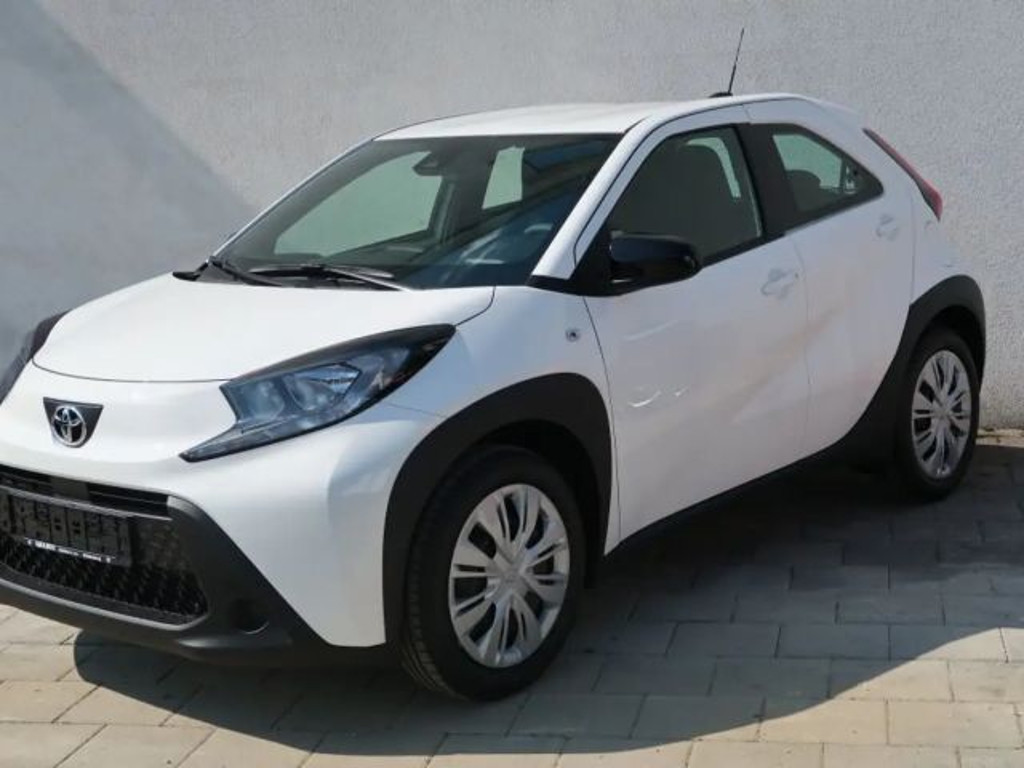 Toyota Aygo X Business Hatchback