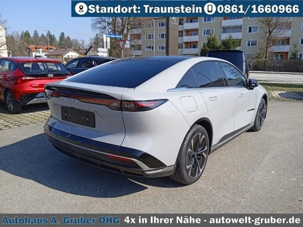 Mazda 6e